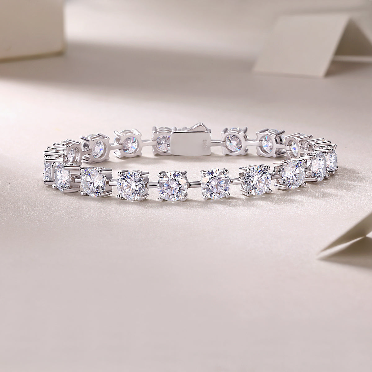 1About Time Luxury Fashion Mossan Diamond S925 Silver Bracelet Comparable To Natural Diamonds Prohibit TikTok sales